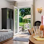 Zizi Apartamento *
