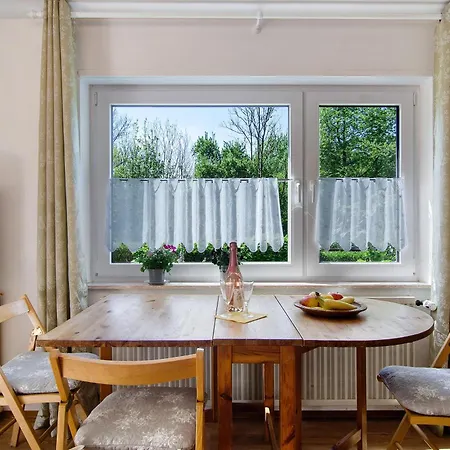 Zizi Apartment